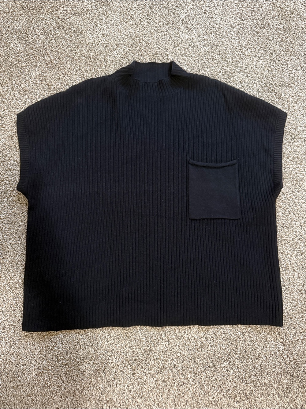 Women’s Black Ribbed Short-Sleeve Sweater with Chest Pocket